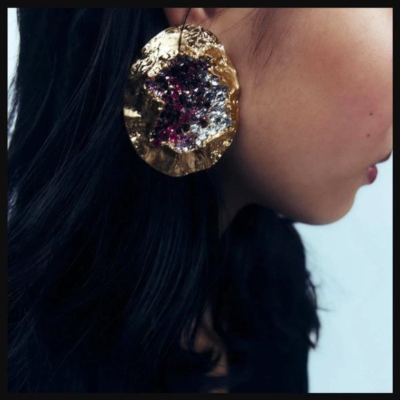 “Scarlett” karals on gold shell Earrings - Picture 3 of 7